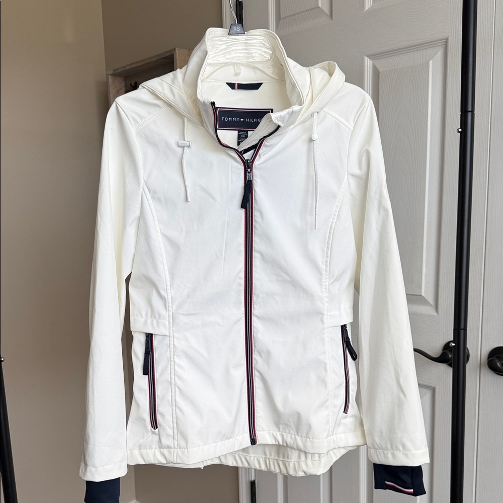 Tommy Hilfiger Women's White Hooded Windbreaker Jacket